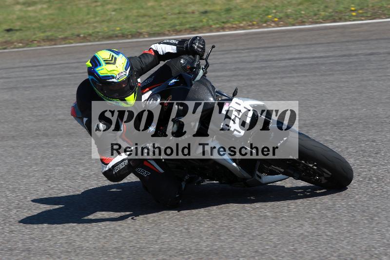 /Archiv-2022/05 04.04.2022 Plüss Moto Sport ADR/Freies Fahren/348